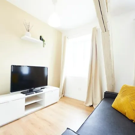 Rb-2d - F2 Au 2eme Etage A De 1 A 3 Pers *